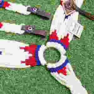 Juego de cabezada de mohair rojo, azul real y blanco, decorado con correa frontal a juego de 32 pulgadas con cuero argentino. - Product Image 5