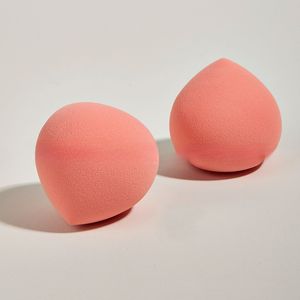 Set di 10 Pennelli da Trucco in Cristallo Rosa con Setole Morbide a Spirale e 2 Grandi Spugnette a Forma di Pesca per il Trucco Occhi - Product Image 3