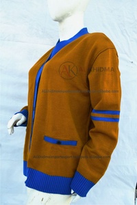 Cardigan en tricot moutarde doré pour femme, en laine/acrylique, respirant, taille personnalisée, collection automne, pour l'université - Product Image 3