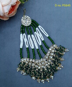 Accessoires de cheveux de créateur Pasa, coiffe latérale ornée de cristaux et de perles, bijoux ethniques indiens multicouches pour mariage. - Product Image 4