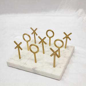 Sculpture de style occidental, design carré, base en marbre, plaqué or, usage domestique, vente directe d'usine - Product Image 1