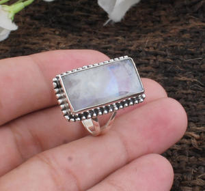 Bague en argent sterling 925 avec pierre de lune arc-en-ciel naturelle et points, pour femme, bijoux en pierre de lune feu bleue, pierre de naissance de juin, vente en gros - Product Image 6