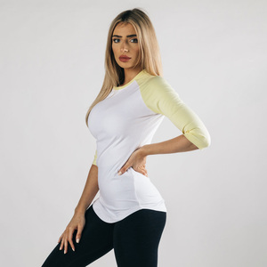 Camiseta de Mujer de Alta Calidad, 100% Algodón Peinado, Manga Tres Cuartos, Estilo Raglán, con Estampado Puff - Product Image 4