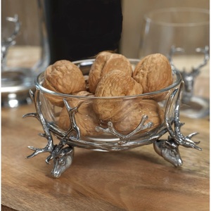 Élégant lavabo en verre sur pied avec motif de bois de cerf, motif renne décoratif, bol sur support métallique, accent de table haut de gamme pour la décoration de cabane et de maison - Product Image 1