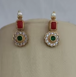 Collier plaqué or de conception exclusive classique de meilleure qualité avec boucles d'oreilles pour la collection de mariage et de fête pour les femmes - Product Image 2