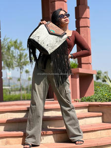 Vente chaude peau de vache sac à dos frange élégant Style occidental sac à dos sacs d'école unisexe usiné à la main sculpture en gros produit en vrac - Product Image 3