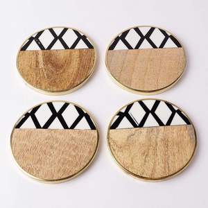 Posavasos Cuadrados de Madera Hechos a Mano, Tapetes para Bebidas con Rayas, Decoración Ecológica para Mesa de Comedor - Product Image 4