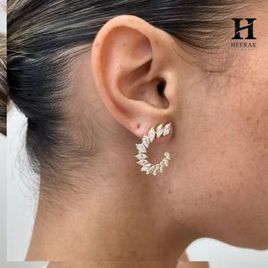 Elegantes Pendientes de Aro con Diamantes Marquise, Joyería de Diamantes Certificados al por Mayor para Mujer - Product Image 2