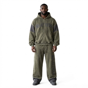 Conjunto de chándal de dos piezas: sudadera con capucha extragrande con cremallera en verde oliva lavado a medida y pantalones de chándal de pierna ancha - Product Image 1