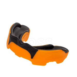 Protège-dents de boxe professionnel avec construction souple et design de morsure confortable pour la protection sportive - Product Image 2