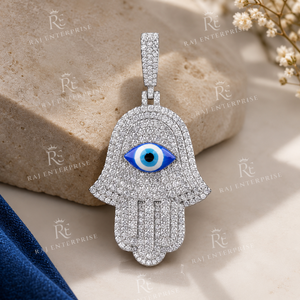 Collier Pendentif Main de Hamsa et Œil Turc en Métal Argenté et Moissanite, Luxe, Sertissage Pavé, Bijoux de Mode Unisexe - Product Image 1