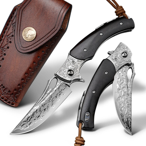 Couteau pliant Shadow Hawk avec lame noire finition Stonewashed, mécanisme de verrouillage sécurisé et poignée ergonomique pour un usage quotidien - Product Image 1