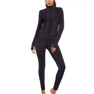 Conjuntos Deportivos de Invierno para Mujer, Elegantes y Transpirables, de Algodón Ligero, de Secado Rápido, Estampados, Corte Regular - Product Image 4