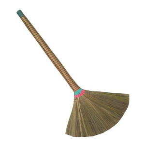 Escoba de Paja Natural Hecha a Mano en Vietnam Eco2go, Escoba Asiática Ecológica y Duradera para Limpieza del Hogar, OEM - Product Image 1