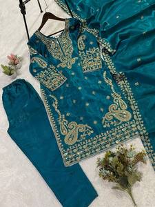 ชุดผ้าไหมโรมันพร้อมใส่ - Product Image 4
