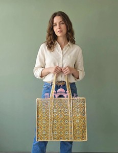 Bolso Tote de Algodón Acolchado de Alta Calidad, Venta Caliente 2026, con Cierre de Cremallera, Estampado Geométrico Tradicional Patola, Correas de Hombro a Rayas - Product Image 1