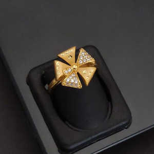 แหวนชุบทองพร้อมหินออสเตรีย11714344WH ประเภทผลิตภัณฑ์ - Product Image 1