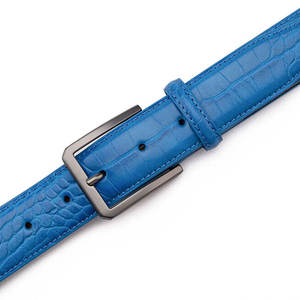 Ceinture en cuir de style luxueux avec boucle à ardillon, logo personnalisé, couleurs noires décontractées pour hommes - Product Image 4