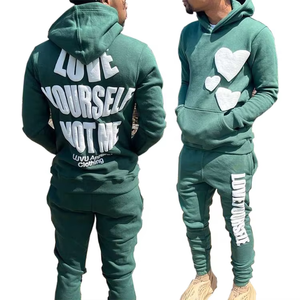 ชุดเซ็ตเสื้อฮู้ดดี้และกางเกงวอร์มพิมพ์ลายสกรีนสำหรับผู้ชาย ผ้าหนานุ่ม ซักย้อมสีแบบแอซิดวอช สไตล์จ็อกเกอร์ - Product Image 2