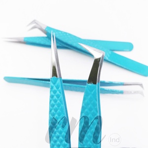 Pinzas de Aislamiento Curvas con Punta de Fibra RMI Professional, 5 Piezas, 45 y 90 Grados, para Extensiones de Pestañas, Color Azul - Product Image 1