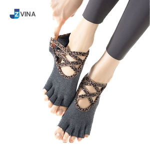 <b>Custom</b> Leopard Print 5 Toe Pilates <b>Grip</b> <b>Socks</b> Non Slip Yoga Barre Dance <b>Socks</b> with Cross Straps <b>Socks</b> Manufacturer - Product Image 1