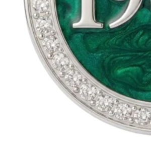   Broche Verde 1908 para Mujer, Tono Plateado, con Pedrería Redonda y Centro de Esmalte Verde, Joyería de Moda para Hermandades - Product Image 3