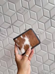 Cartera de cuero con estampado de piel de vaca para hombre, tarjetero, regalo en efectivo para él - Product Image 2