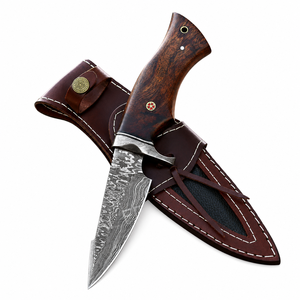 Cuchillo de caza de acero de Damasco con punta de clip, mango de madera y funda de cuero personalizada - Product Image 2