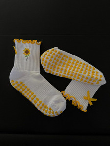Comfortable Spandex Cotton Women's <b>Socks</b> Custom Logo Embroidery Bow Ruffle <b>Grip</b> <b>Socks</b> Thickness for Pilates Yoga Workout - Product Image 3