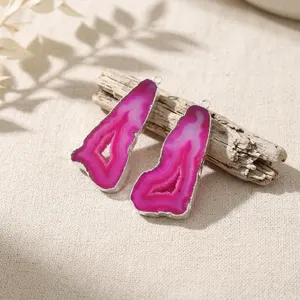 Connecteur de pendentif en tranche d'agate géode rose naturelle, avec bordure argentée électroplaquée, fait main, pour la fabrication de pendentifs à boucle unique, fournitures de haute qualité - Product Image 1