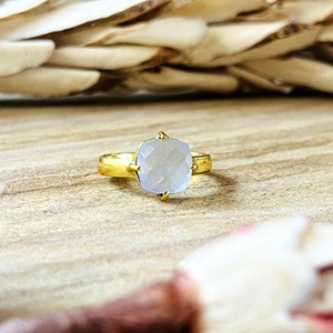 Bague en laiton plaqué or 18 carats avec pierre de lune, style bohème tribal, motif soleil céleste, pour femme, vente en gros/OEM/ODM - Product Image 1
