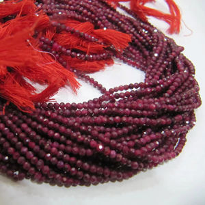 Cuentas de Corindón Rubí Natural en Forma de Rondelle de 2.5mm Microfacetadas, Vendidas por Hilo de 13 Pulgadas de Largo - Product Image 1