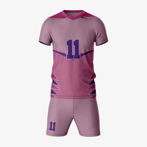 Tenues de football sur mesure, confortables, uniformes de football par sublimation, manches courtes, imprimées, séchage rapide, respirantes. - Product Image 1
