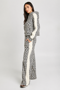 Ensemble de survêtement 2 pièces pour femme, imprimé léopard blanc et noir, sweat à capuche oversize et pantalon large, style streetwear décontracté - Product Image 5