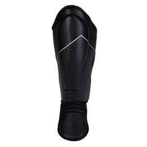 Protector de espinilla de cuero PU para adultos, color negro, con cierre de gancho y bucle, equipo de protección para deportes en todas las estaciones - Product Image 2