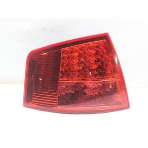 Feu arrière extérieur gauche à LED d'origine pour Audi A8 D3 2004-2007, référence 4E0945095C - Product Image 1