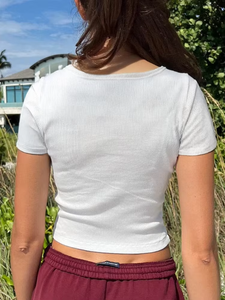 Camiseta de Mujer con Cuello Cuadrado, Manga Corta, Ajustada, Estilo Crop Top, con Botones, Tipo Henley - Product Image 3