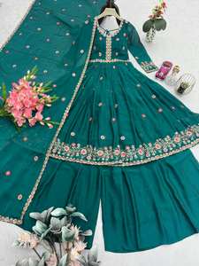 Ropa Étnica India y Pakistaní en Oferta, Traje Tradicional de Novia para Boda, Bordado Largo y Elaborado en Georgette Puro, Pishwas Elegante - Product Image 2