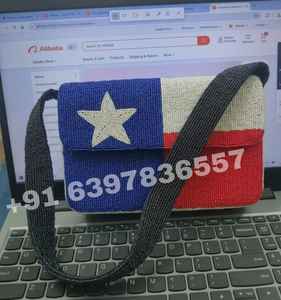 Bolso Bandolera de Moda con Cuentas de Cristal y Diseño de Bandera de Texas, Cartera con Solapa para Mujer, Ideal para Festivales, Atuendos Casuales y Uso Diario - Product Image 1