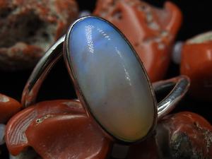 Anillo de Ópalo Australiano - Plata - Piedra de Nacimiento de Octubre - Ópalo Sólido - Anillo de Boda Clásico - Talla 5US - Joyería Hecha a Mano, Regalo para Ella - Product Image 4