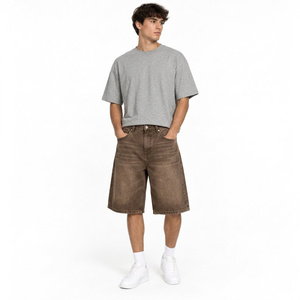 Pantalones cortos de mezclilla rectos para hombre, marca privada, de algodón, hasta la rodilla, con acabado de lavado medio, bordado personalizado y estilo casual urbano. - Product Image 6