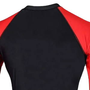 Rashguard MMA personnalisé imprimé avec protection UV pour homme, séchage rapide, coupe ajustée, compression performante, logo personnalisé numérique - Product Image 6