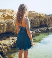 Robe mini ajustée bleue unie style bohème pour femme |   Robe de Fée Elvenique en Coton Respirant à Col en V pour l'Été et la Plage