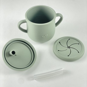 Gobelet à collation pour bébé avec paille, tasse d'apprentissage en silicone, récipient à collation pour tout-petits, qualité alimentaire, compatible micro-ondes/lave-vaisselle/congélateur - Product Image 3