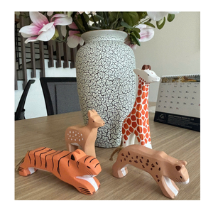 Ensemble de figurines d'animaux en bois faites à la main, sculpture de safari, jouet décoratif de table, artisanat animalier moderne, lot multi-pièces - Product Image 3