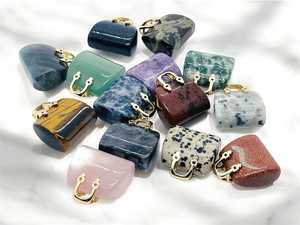 Colgante de bolso vintage de aleación con gemas naturales, amuleto de cristal curativo para mujer, regalo, accesorio de moda, requisitos personalizados - Product Image 1