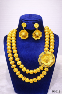 MOLL JEWELLERS ชุดสร้อยคอจี้ลายดอกไม้ประดับเพชรซิร์คอน 24k ทองชุบอัลลอยด์สุดหรู ดีไซน์ทันสมัยสำหรับเจ้าสาว งานแต่งงาน ลายฉลุ  ผลิตโดยบุคคลที่สาม - Product Image 3