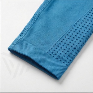 ชุดโยคะแบบกำหนดเองสำหรับผู้หญิง แฟชั่นคุณภาพสูง ชุดออกกำลังกายรัดรูป ระบายอากาศได้ดี เหมาะสำหรับการออกกำลังกายในยิม ชุดออกกำลังกาย - Product Image 6