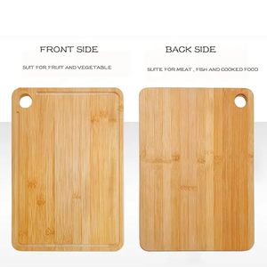 Planche à découper rectangulaire en bois Solluce avec couteau et légumes, design antidérapant, planche à découper épaisse en bambou pour la cuisine - Product Image 4