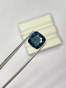 พลอยบลูโทแพซลอนดอน ขนาด 5 มม. ถึง 10 มม. รูปทรงคุชชั่น เจียระไนแบบธรรมชาติ สำหรับทำเครื่องประดับ - Product Image 6